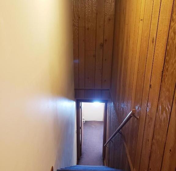 Апартаменты 1 Спальня, North Ironwood Acres   Black River Lodge