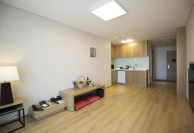 Suite Side Sea View, Best Western Haeundae
