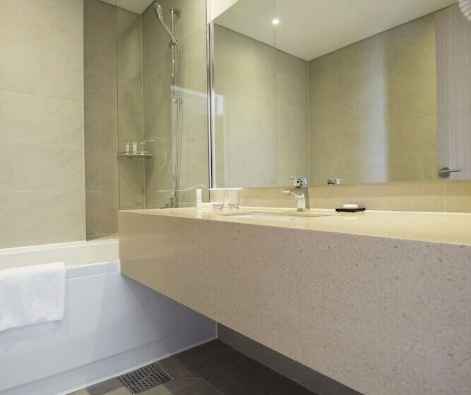 Standard Room 2 Double Beds, Best Western Haeundae