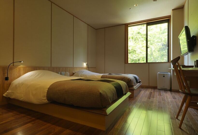اتاق لوکس, Niseko Konbu Onsen Tsuruga Moku No Sho