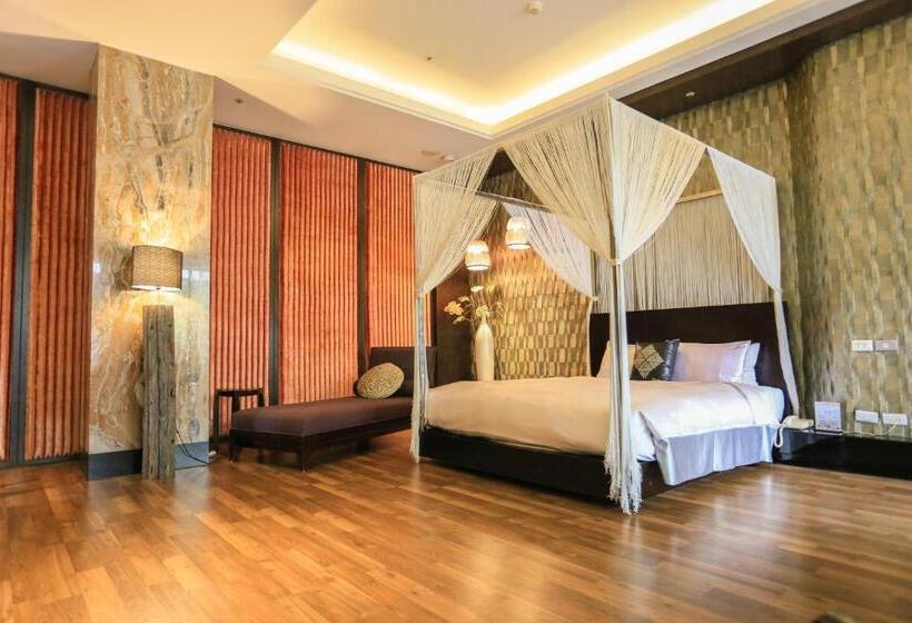 اتاق استاندارد با چشم‌انداز استخر, Mulan Motel Taipei