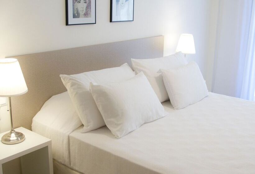 Апартаменты 3 Спальни, SANTA SUSANNA Chic! Apartments