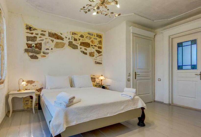 اتاق استاندارد, Cunda Battalos Küçük Otel