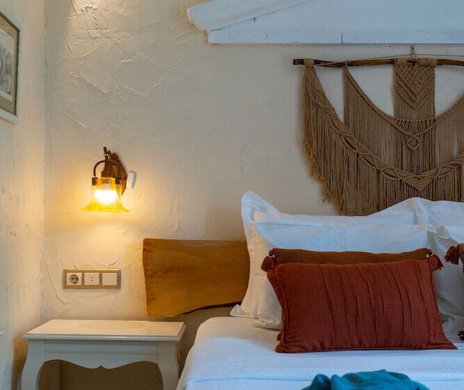 اتاق استاندارد, Cunda Battalos Küçük Otel