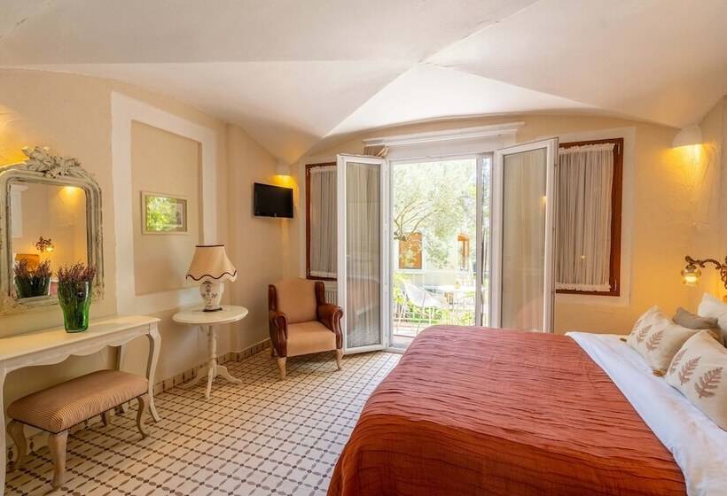 اتاق استاندارد, Cunda Battalos Küçük Otel