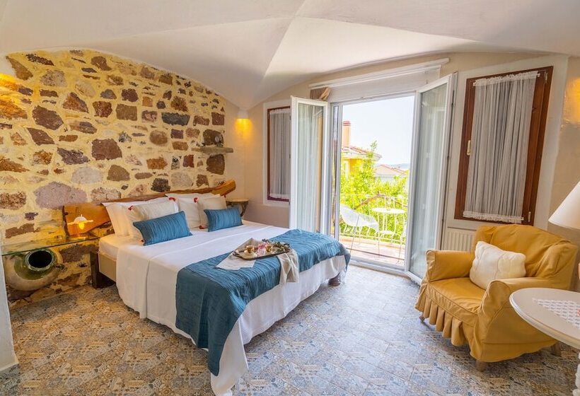 اتاق استاندارد, Cunda Battalos Küçük Otel