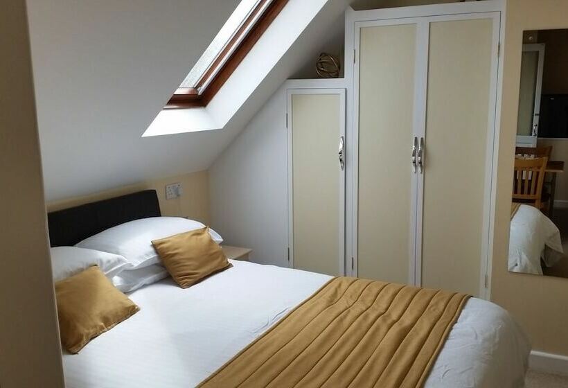 Номер Классика Двуспальная Кровать, Fernleigh Guest House