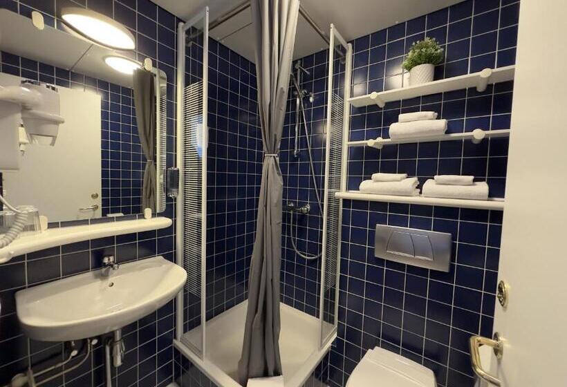 اتاق استاندارد, Adventure Hotel Hellissandur