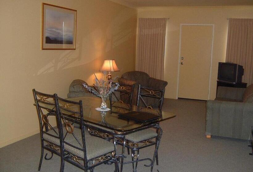 침실 2개 아파트, Hopkins House Motel & Apartments