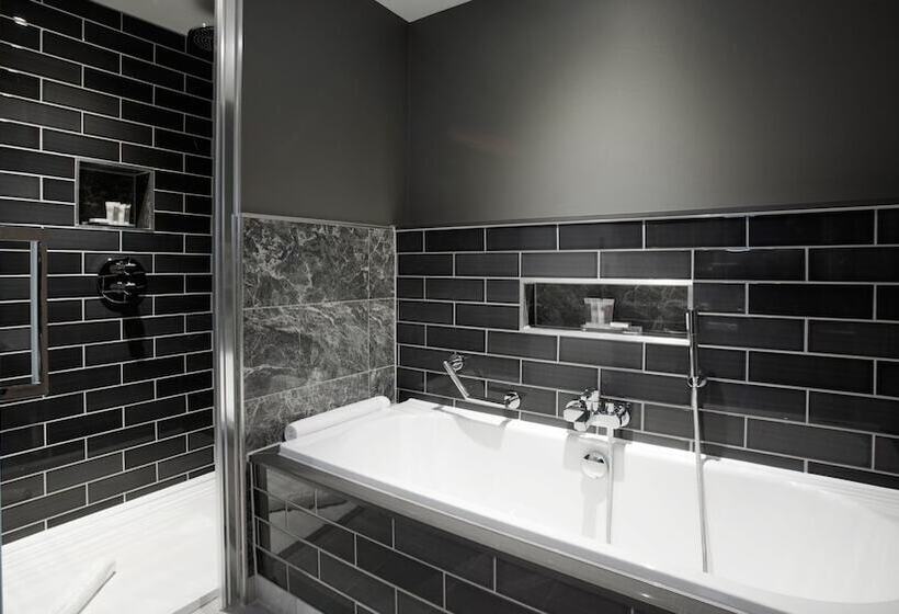 Номер Стандарт Адаптированный для Инвалидов, Holiday Inn Manchester   City Centre, An Ihg