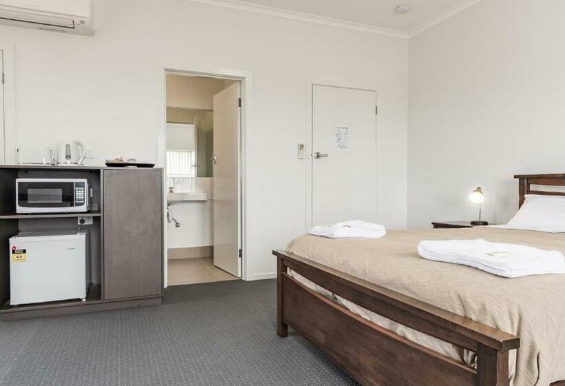 Quarto Triplo Economy, Somerset