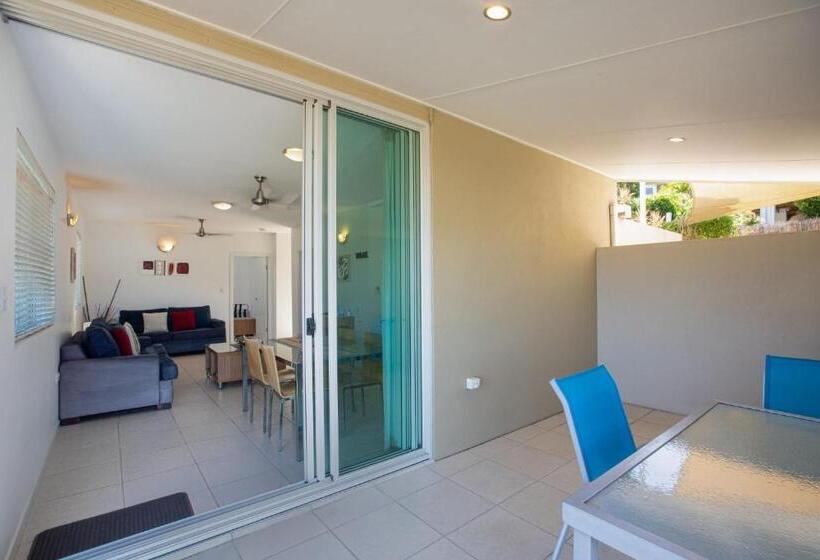 Апартаменты 1 Спальня Вид на Море, Waterview Airlie Beach