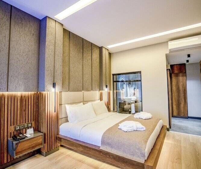 Quarto standard, Aksular