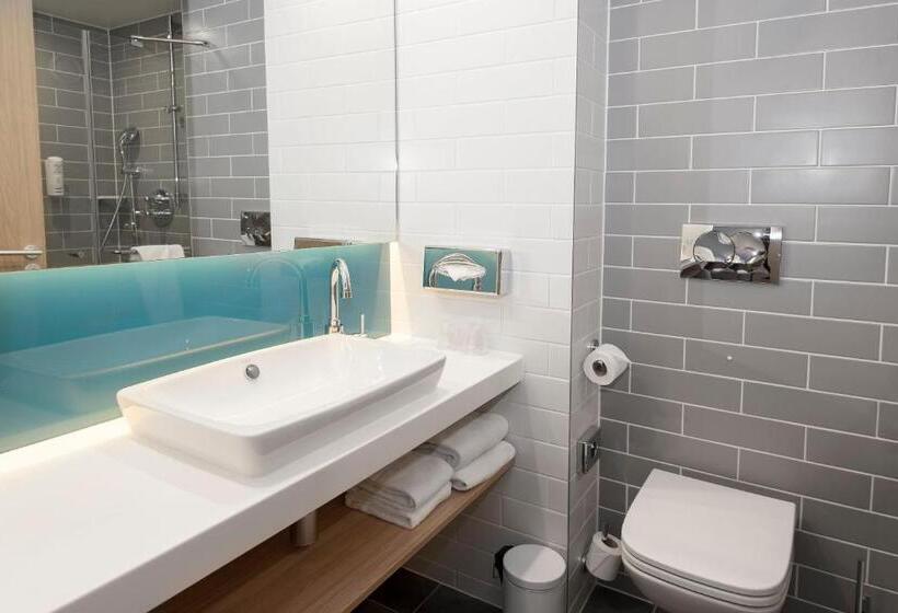 اتاق استاندارد یک نفره, Holiday Inn Express Paris   Velizy, An Ihg