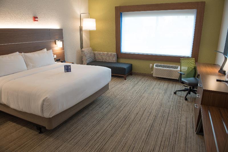 适合残疾人士使用的套间, Holiday Inn Express & Suites Salem, An Ihg