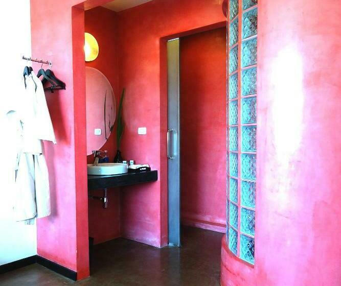 标准间, Men's Resort & Spa
