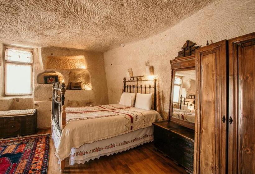 小型套房, Village Cave House