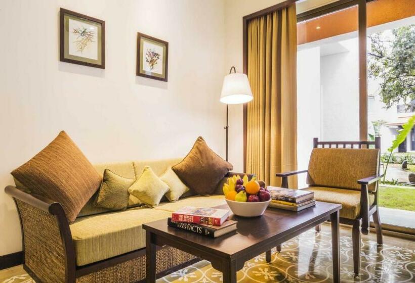 家庭套房, Rhythm Lonavala  An Allsuite Resort