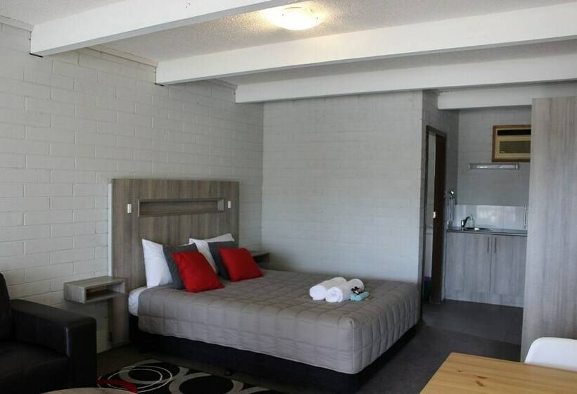 Номер Deluxe, Thomas Lodge Motel