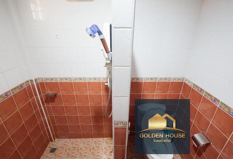 اتاق لوکس, Golden House Hotel Sakaeo