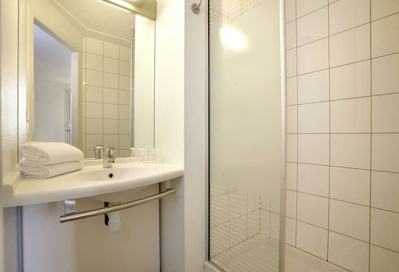 Номер Стандарт Трехместный, Ibis Budget Béziers Est Mediterranée A9 / A75