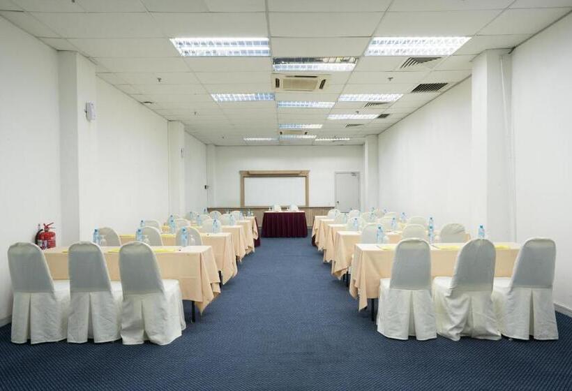 Номер Superior, Th Hotel Kelana Jaya