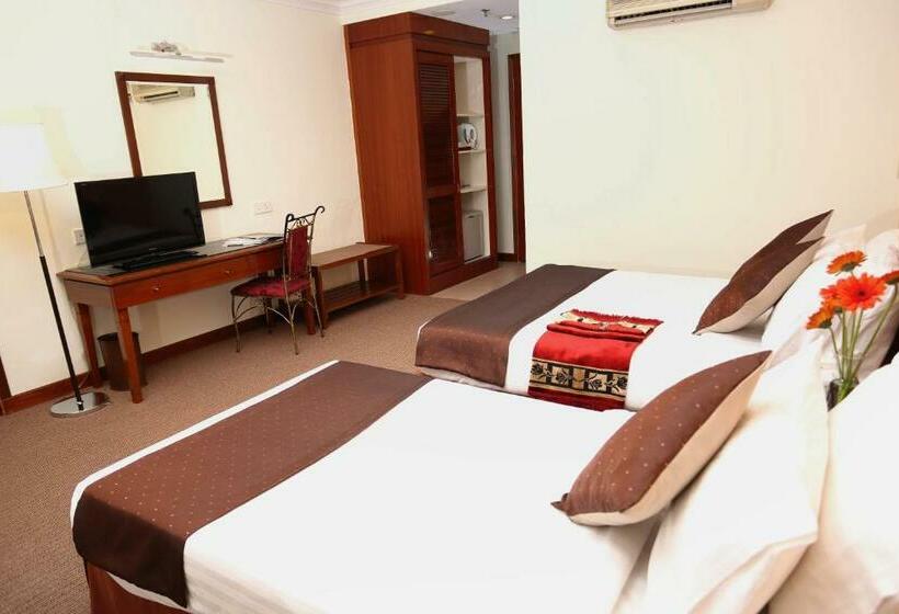 Семейный Номер, Th Hotel Kelana Jaya