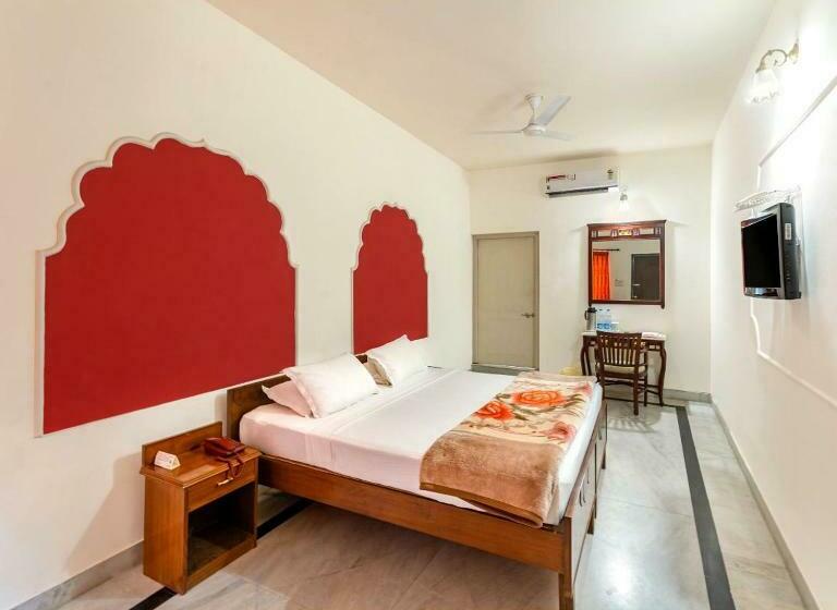 Quarto Deluxe, Welcomheritage Kalyan Bhawan
