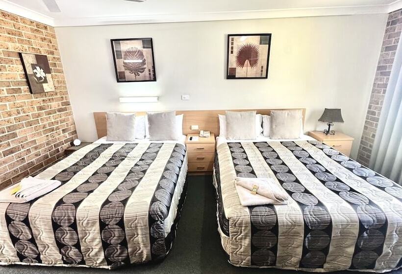 家庭间, Golden Grain Motor Inn