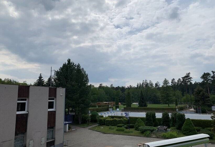 Номер Стандарт Трехместный, Sport Hotel Sletiště
