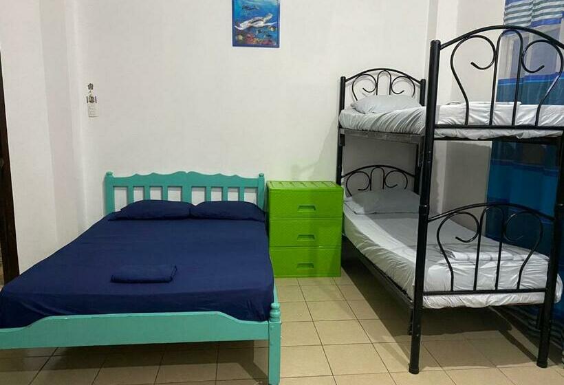 Люкс с Балконом, Playa Suites & Apartments Malecon