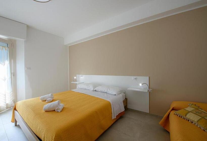 اتاق لوکس سه تخته, B&b La Fontanella