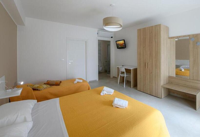 اتاق راحتی سه تخته, B&b La Fontanella