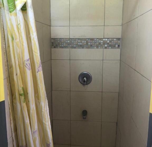 اتاق استاندارد با چشم‌انداز باغ, Fish Tobago Guesthouse Or Joy And Brandon Guesthouse