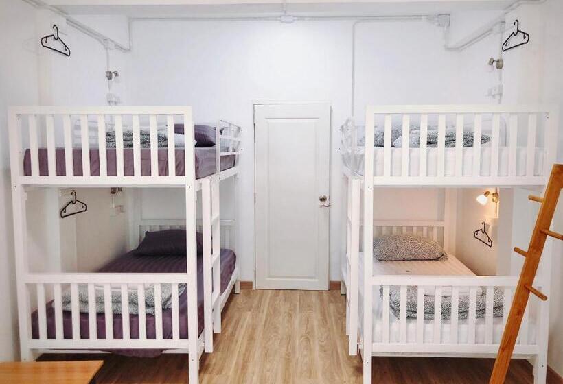 Четырехместный Номер Стандарт, Room Story Hostel
