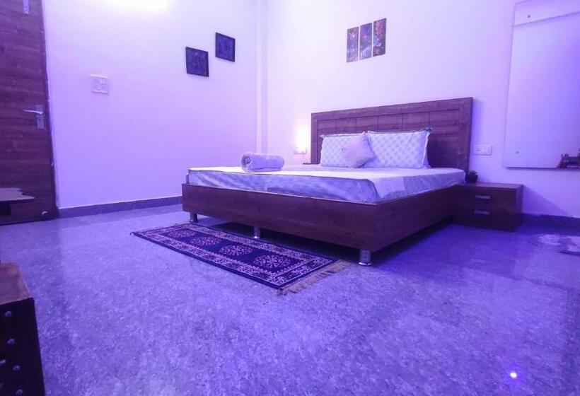 经济房, Taj Street Hostel