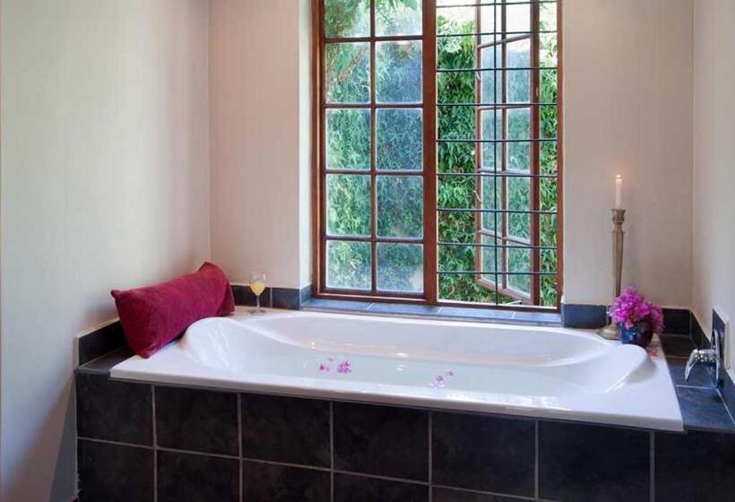 Номер Стандарт, Thorntree Country Lodge