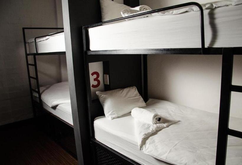 Кровать в Общей Комнате, 91 Loop Boutique Hostel