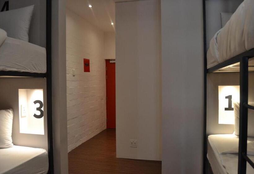 Номер Стандарт Трехместный, 91 Loop Boutique Hostel