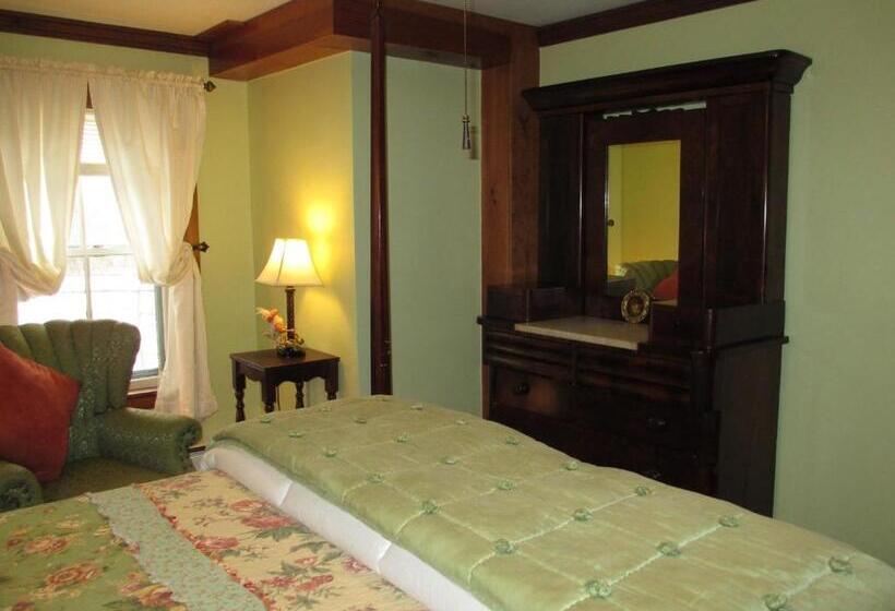 Номер Стандарт, Follansbee Inn