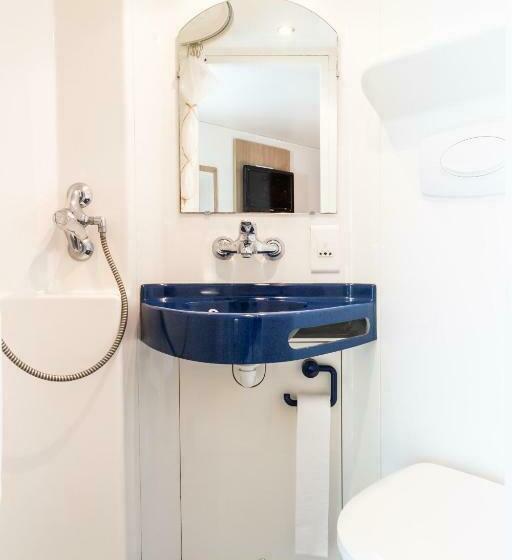 Номер Стандарт, Brit Hotel Rouen Nord   Barentin
