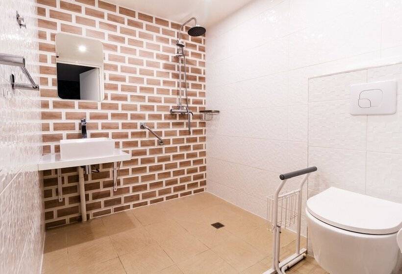 Номер Стандарт, Brit Hotel Rouen Nord   Barentin