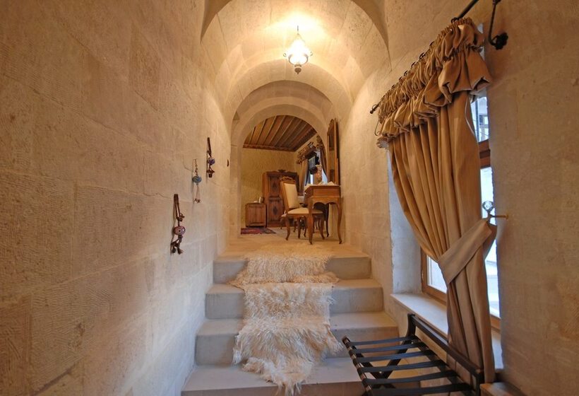 اتاق استاندارد, Phocas Cave Suites