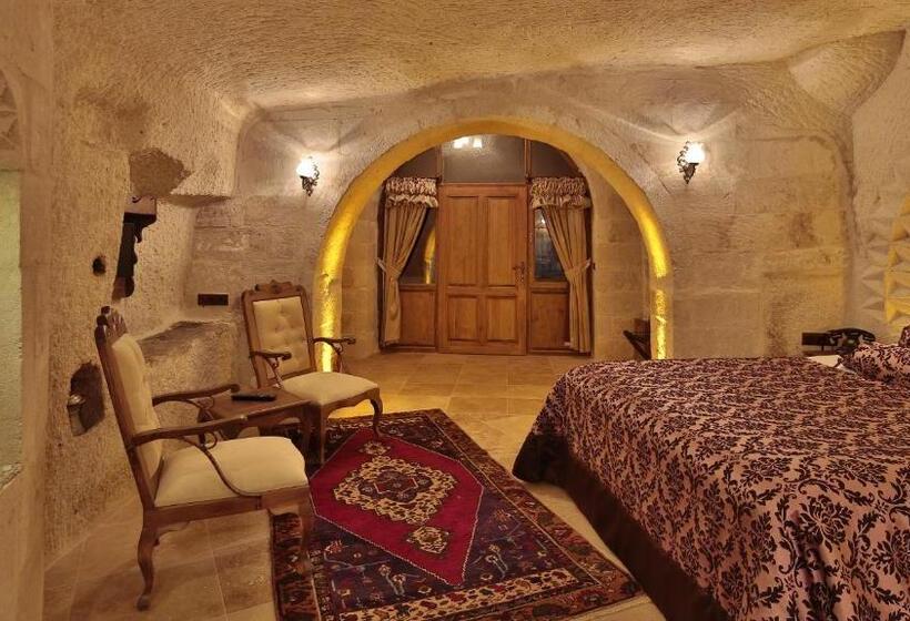 سوییت سوپریور, Phocas Cave Suites