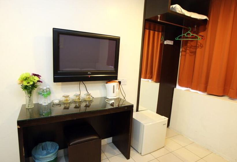 Семейный Номер, Uptown Kajang
