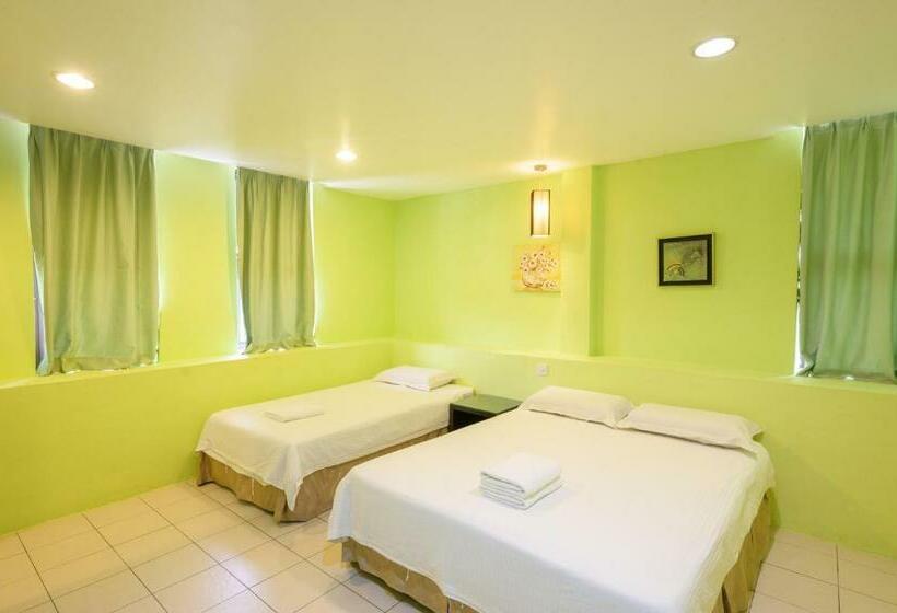 Семейный Номер, Uptown Kajang