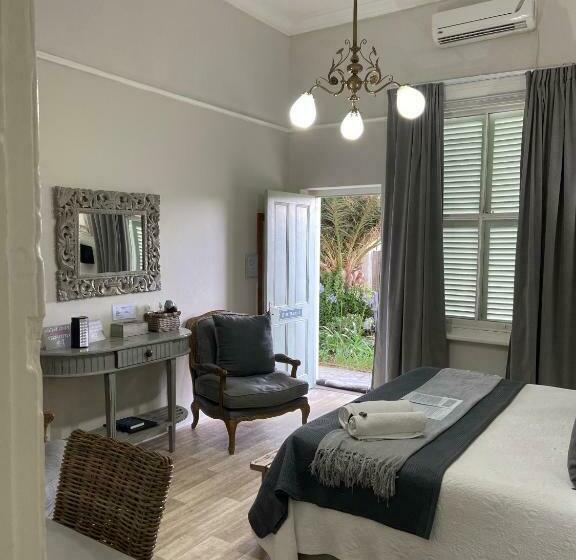 Номер Стандарт, Cape Karoo Guesthouse