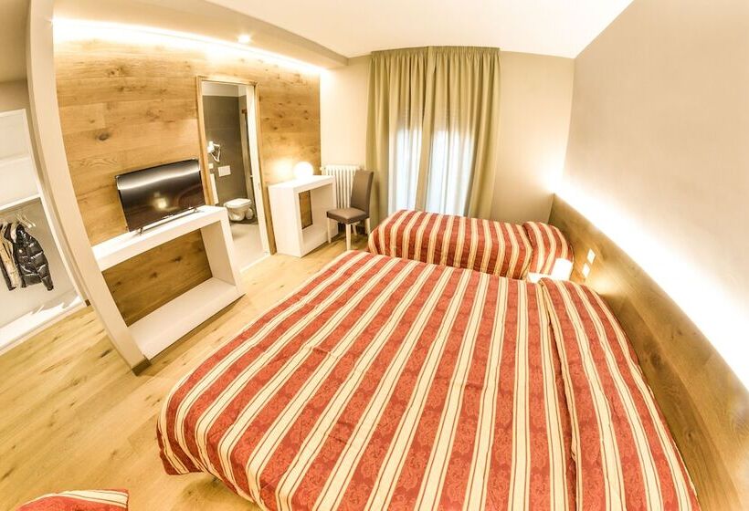 اتاق سوپریور چهار تخته, Grand Hotel Europa Rivisondoli Centro