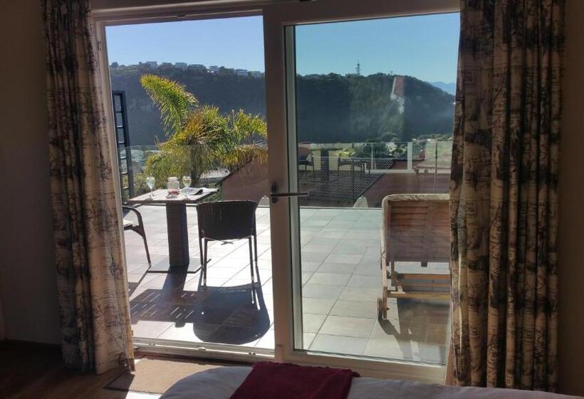 Triple Room Sea View, Lala Panzi B&b