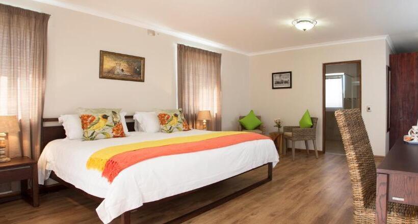 Triple Room Sea View, Lala Panzi B&b
